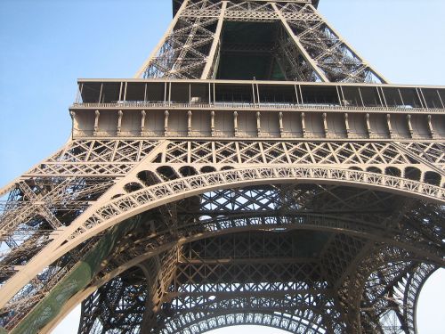 1280px-Eiffel_Tower_4